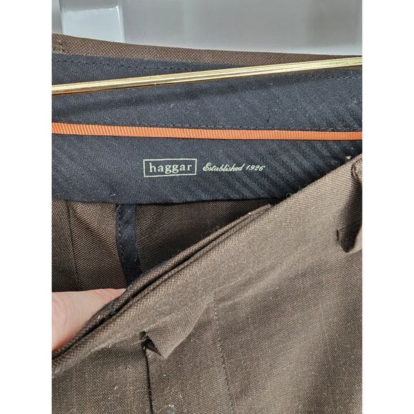 Haggar Men's Brown High Rise Belt Loop Wide Leg Casual Polyester Pant Size 40X32 - Picture 3 of 5